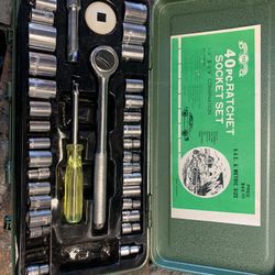 Socket Set In Case 40 Pieces 