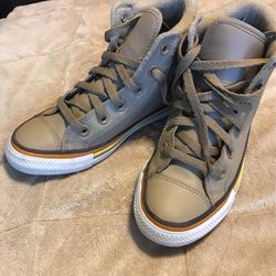 Tan Leather All Star Converse Chuck Taylor’s Size 3