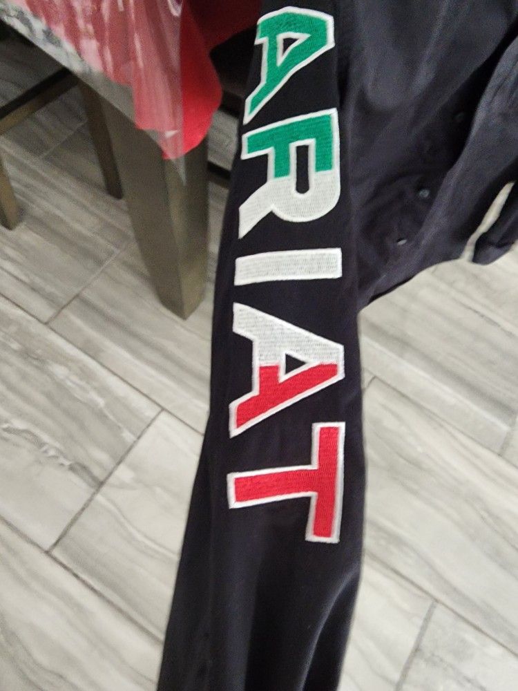 Ariat Shirt