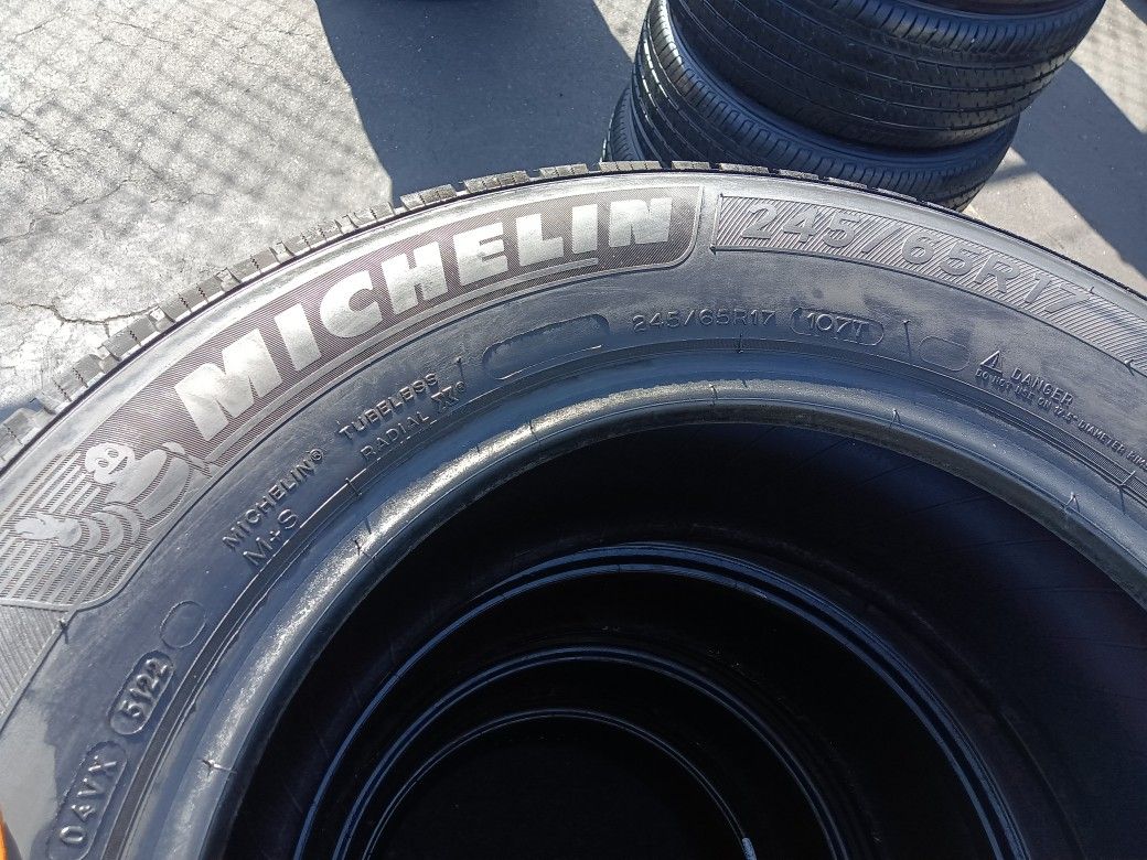4 Llantas 245 65 R17 Michelin X Lt A/S