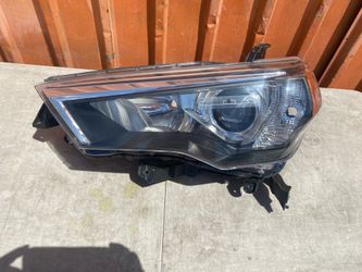 Headlight Toyota 4 Runner LED Right driving side OEM 2014 Up  2024