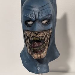 Batman Zombie Halloween Mask Blackest Night
New