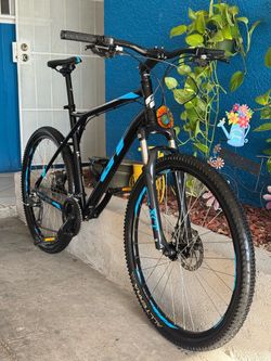 27.5 GT Mountain Bike