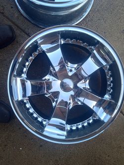 17' Arells custom chrome wheels