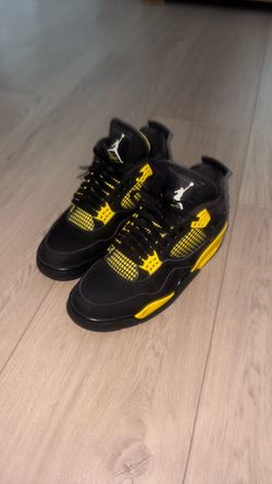 Jordan 4 Thunder 9.5M