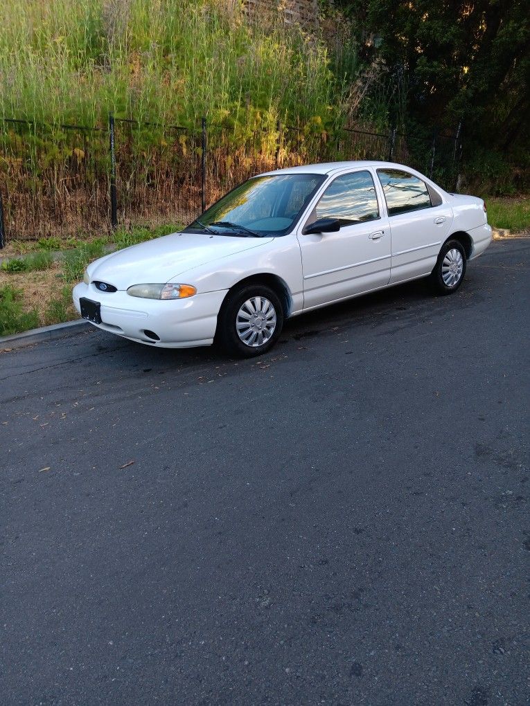 1997 Ford Taurus
