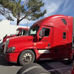 Trucks 2016 cascadias