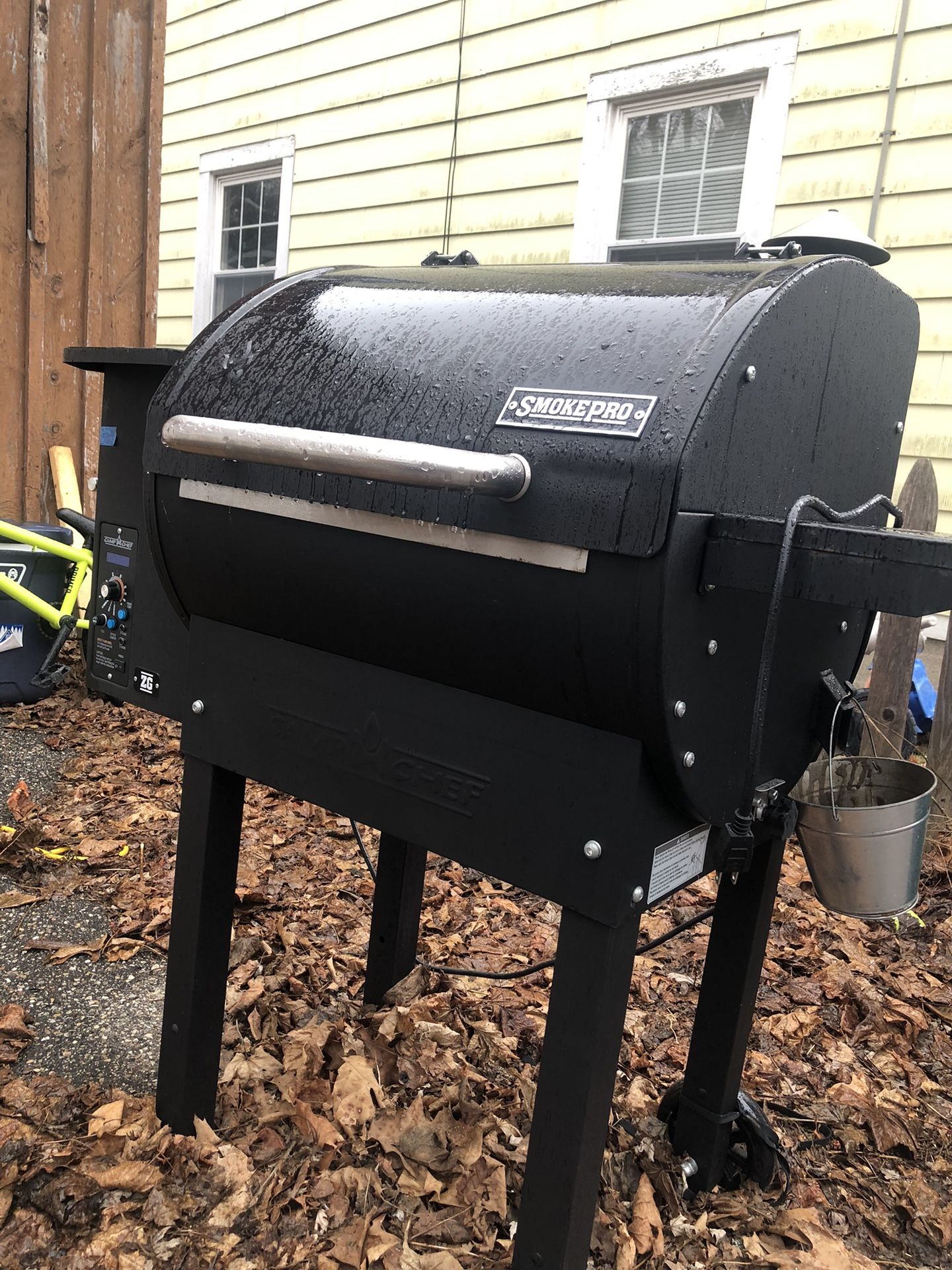 SmokePro Pellet Smoker