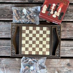 Chess Board & Wooden Chess Pieces 