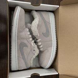 Jordan 1 College Grey (Sherpa Fleece)