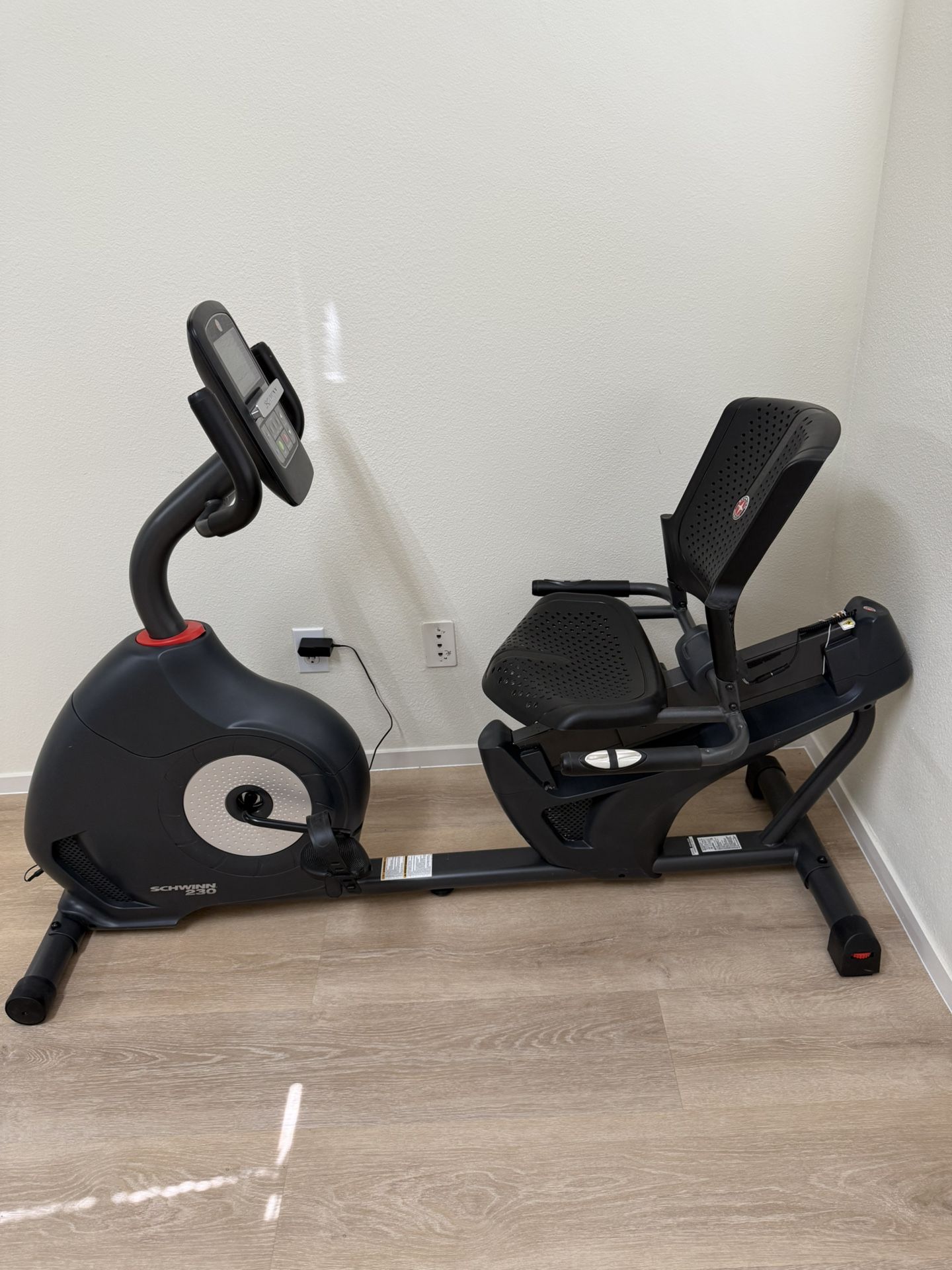 Schwinn 230 Recumbent Exercise Bike Home Gym.  Mint condition. Original $599 plus tax