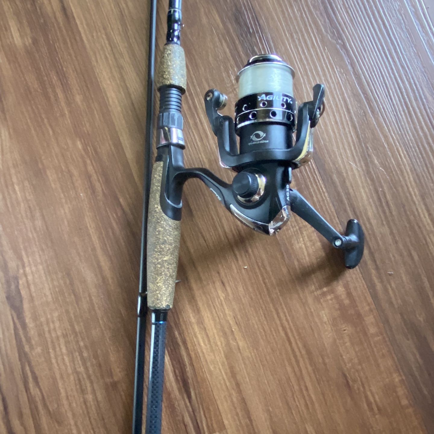 agility fishing reel Spinning 25 The Agility low profile reel contains a 2+1 bearing system Shakespeare Agility Shakespeare Axiom Baitcast