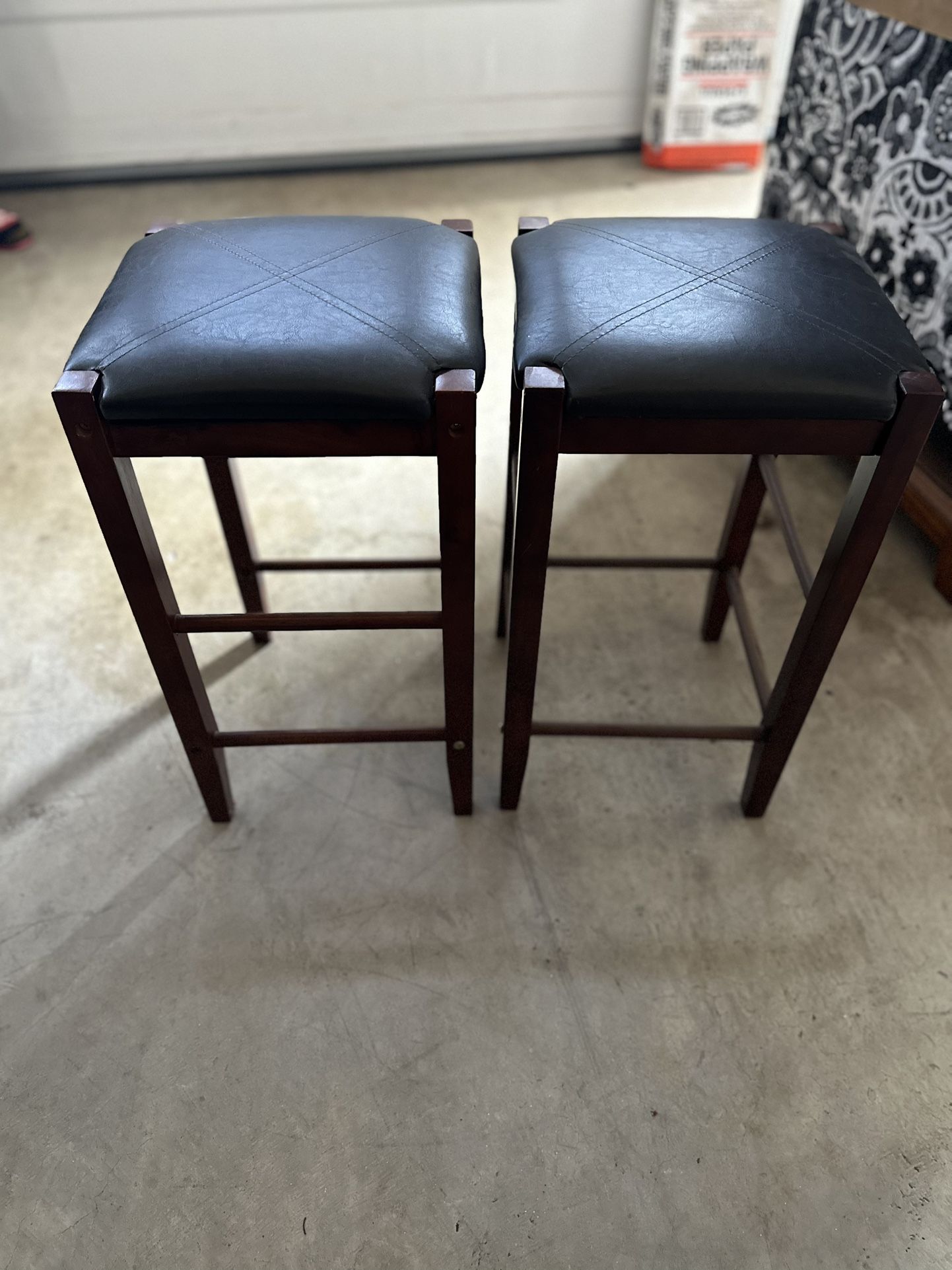 Free Bar Stools