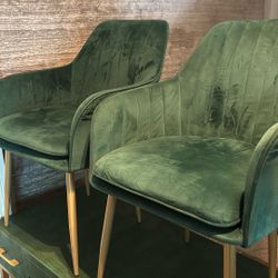 Velvet compact set of 2 armchairs. Price$79.99