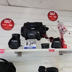 Canon Camera With Accesories 