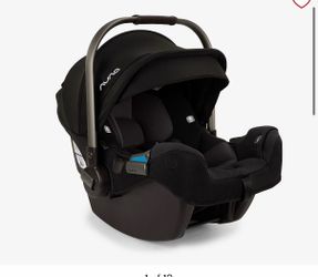 Nuna pipa RX car seat with base
