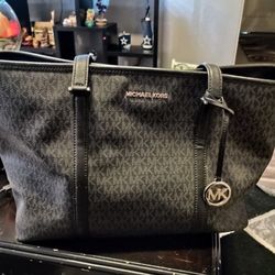 Michael kors handbags brighton hotsell