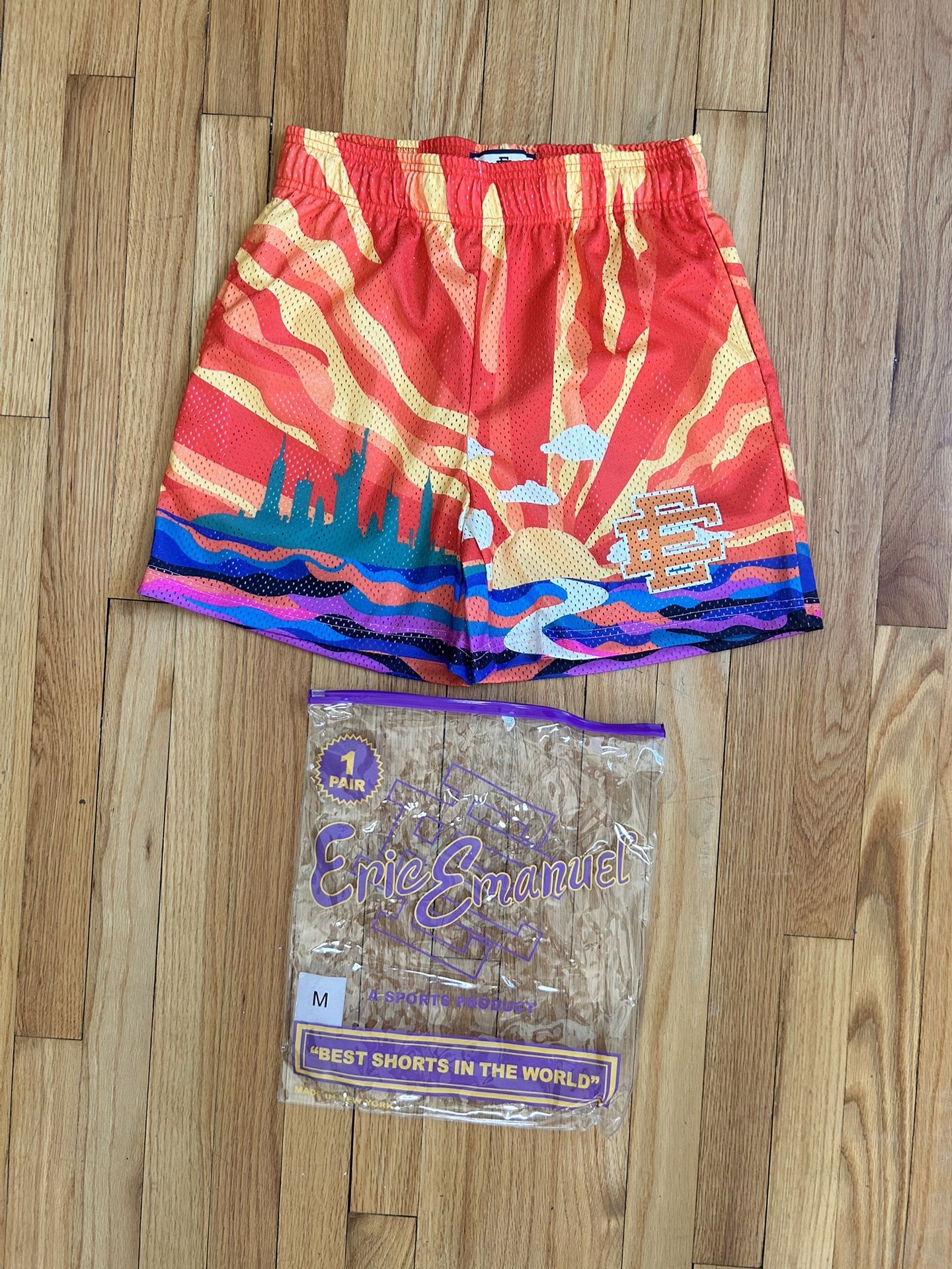 Eric Emanuel Shorts “NYC SUNSET” Size Medium / Large 📲 NEW ✅ $75💰