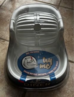 Petmate Diggin diner for dogs
