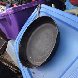 Very Nice Large Cast-Iron Pan Only $40 Firm