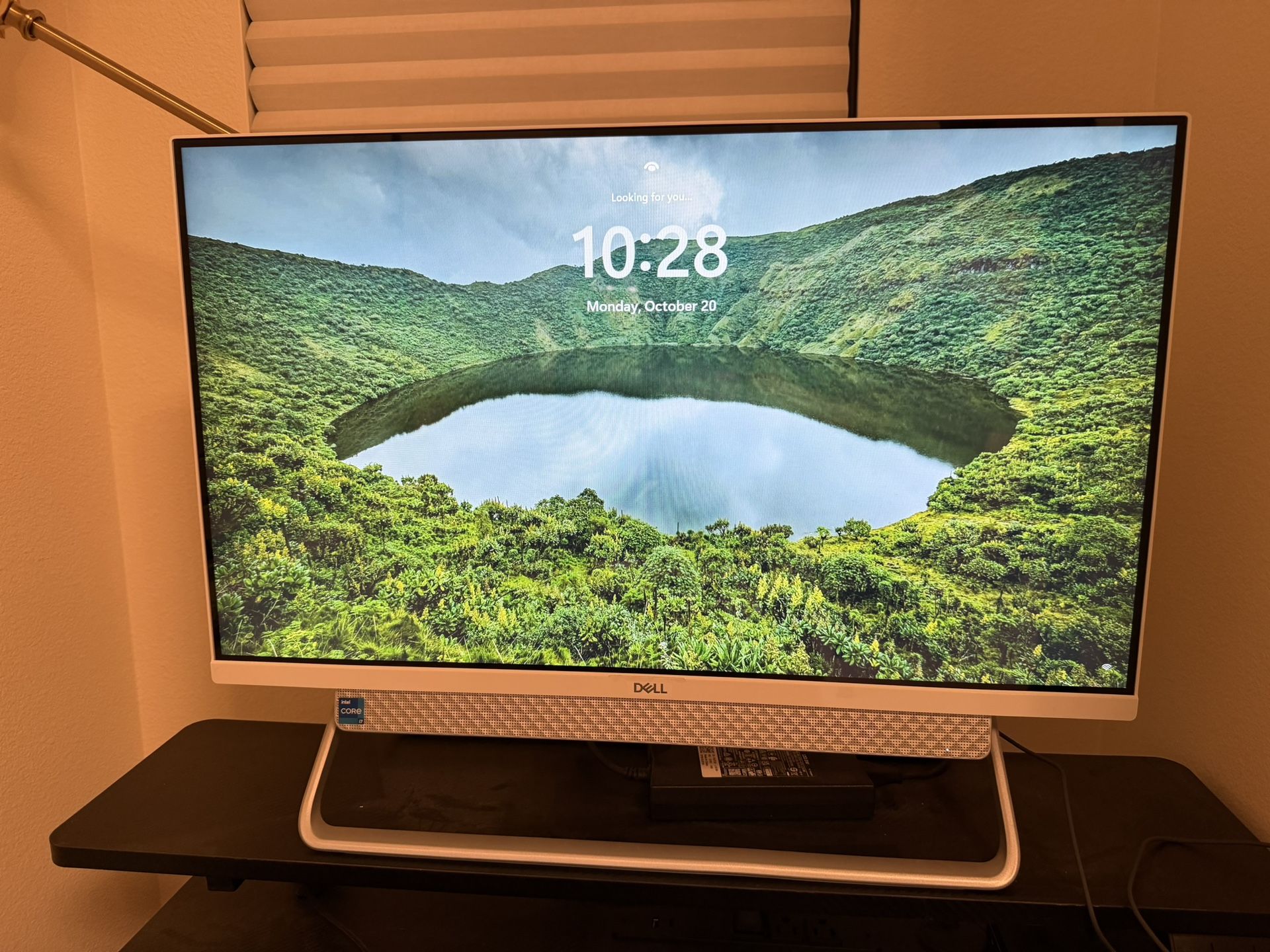 Dell Inspiron 7700 All-in-One Desktop – i7 / 32GB RAM / 512GB SSD / 27” Touchscreen
