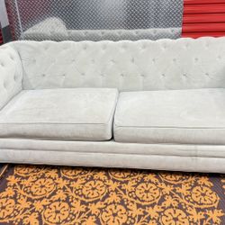 Light Gray Tufted Chesterfield Sofa