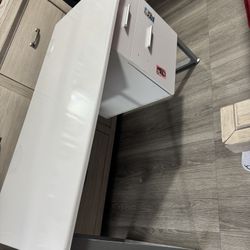 Modern desk