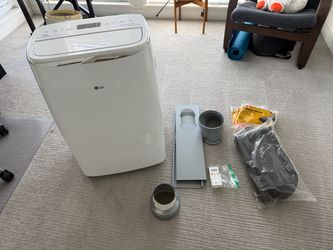LG Portable Air Conditioner/Dehumidifier 14,000 BTU/450 sq ft