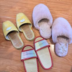 3 Sets Of Slippers 
