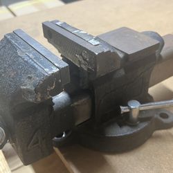 Vise 4” Jaws