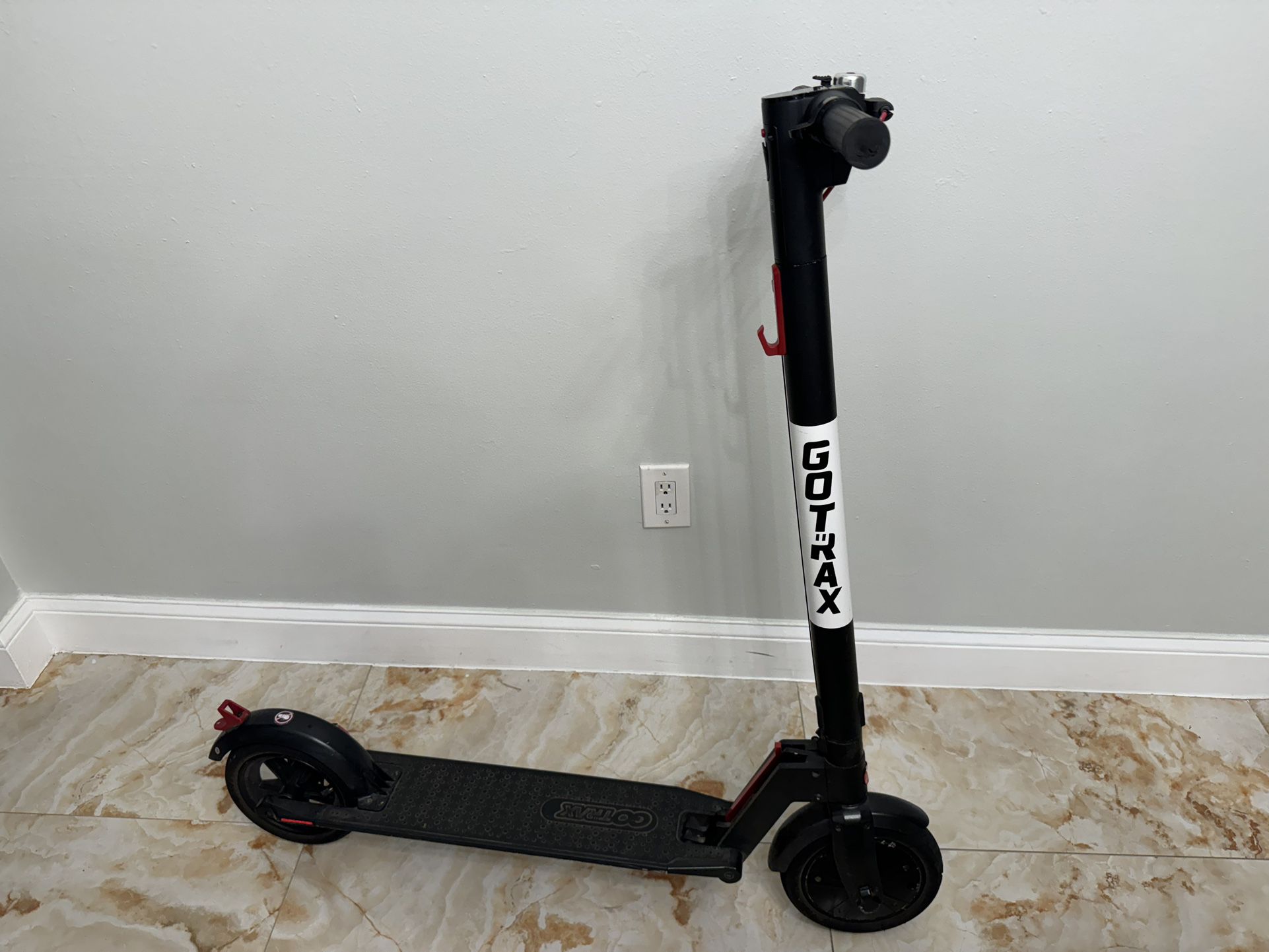 15 Mph Electric Scooter