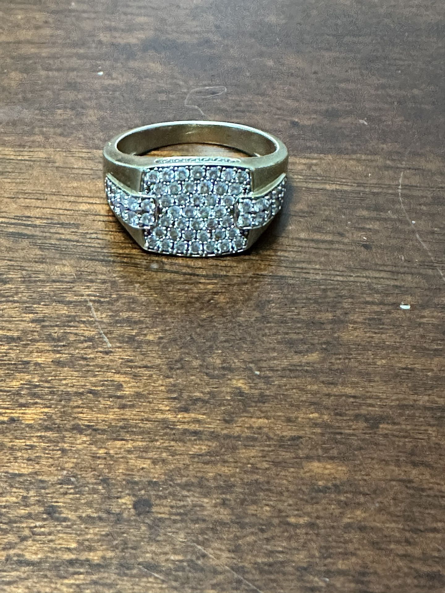 10k Ring W/ Diamonds