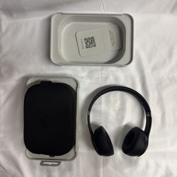 Beats by Dr. Dre Solo 4 A3140 Bluetooth Wireless On-Ear Headphones Matte Black