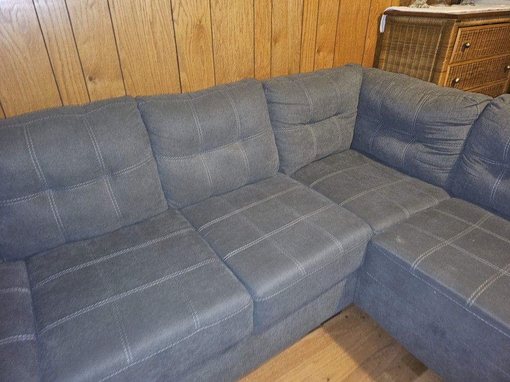 Blue 2 Peice Sectional Couch