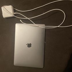 M1 MacBook Pro 13 In. Touch Bar, 8 GB Ram 256GB, Storage 