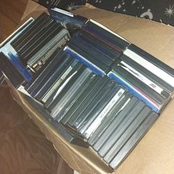 SAMSUNG DVD PLAYER AND 25+ DVD BUNDLE 