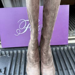Fergalicious boots Size 8
