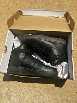 High top black Nike forces