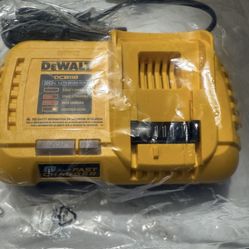 Dewalt Fast Charger 20v