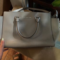 Michael Kors Wallet And Purse 