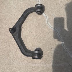 2022 GMC Front Left And Right Upper Suspension Control Arms