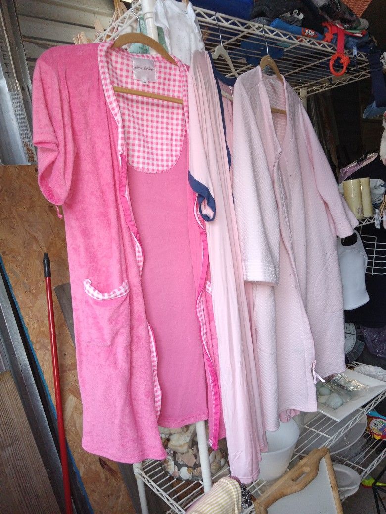 Clothes 2 For 1 Dollar