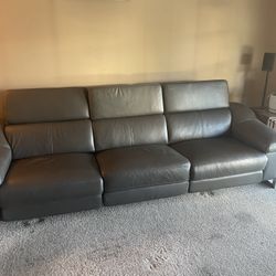 Like New couch With Recliners