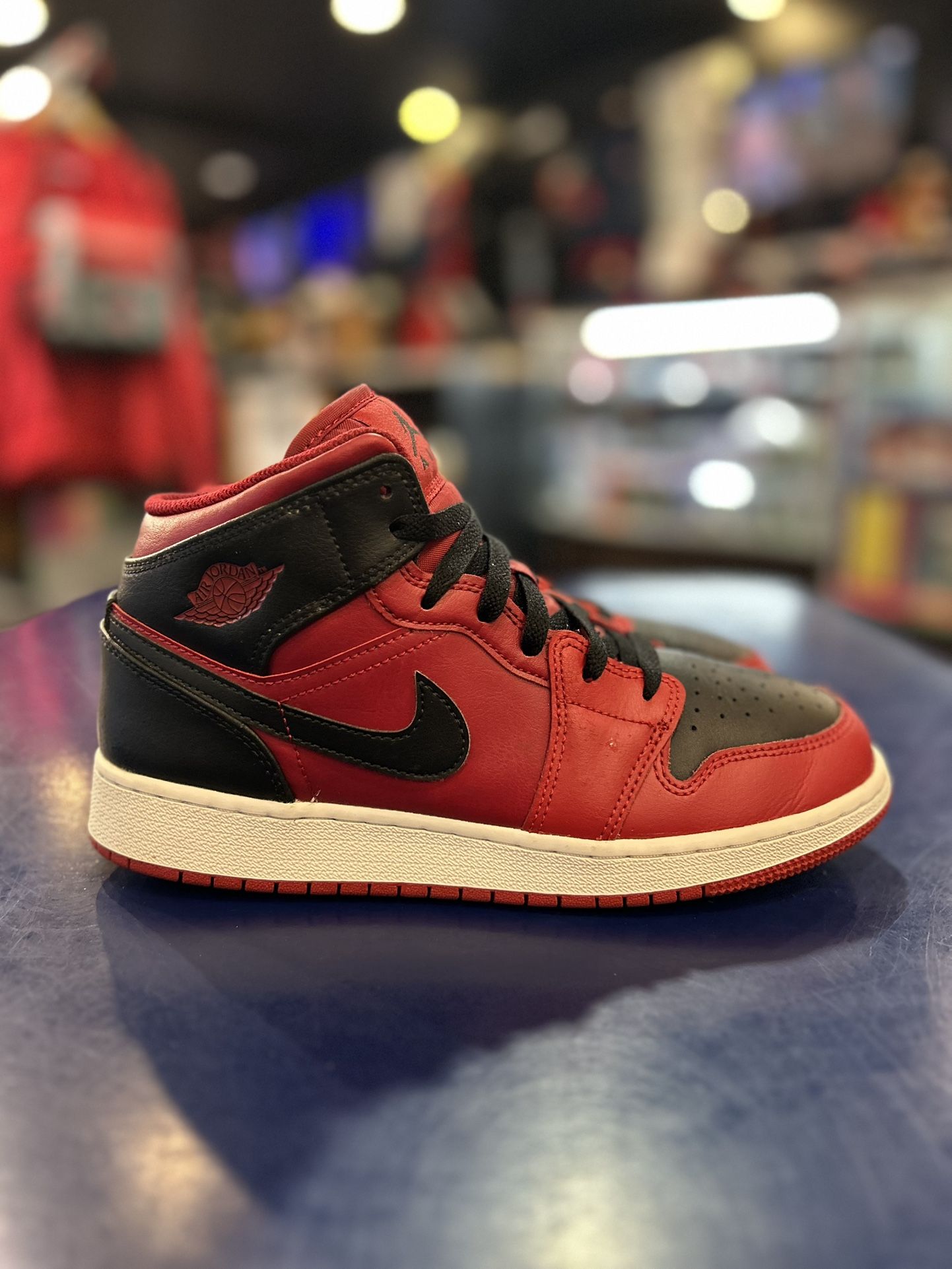 Nike Air Jordan 1 Retro Size 6.5y