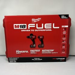 Milwaukee M18 FUEL 18V Brushless Cordless Hammer Drill and Impact Driver Combo Kit