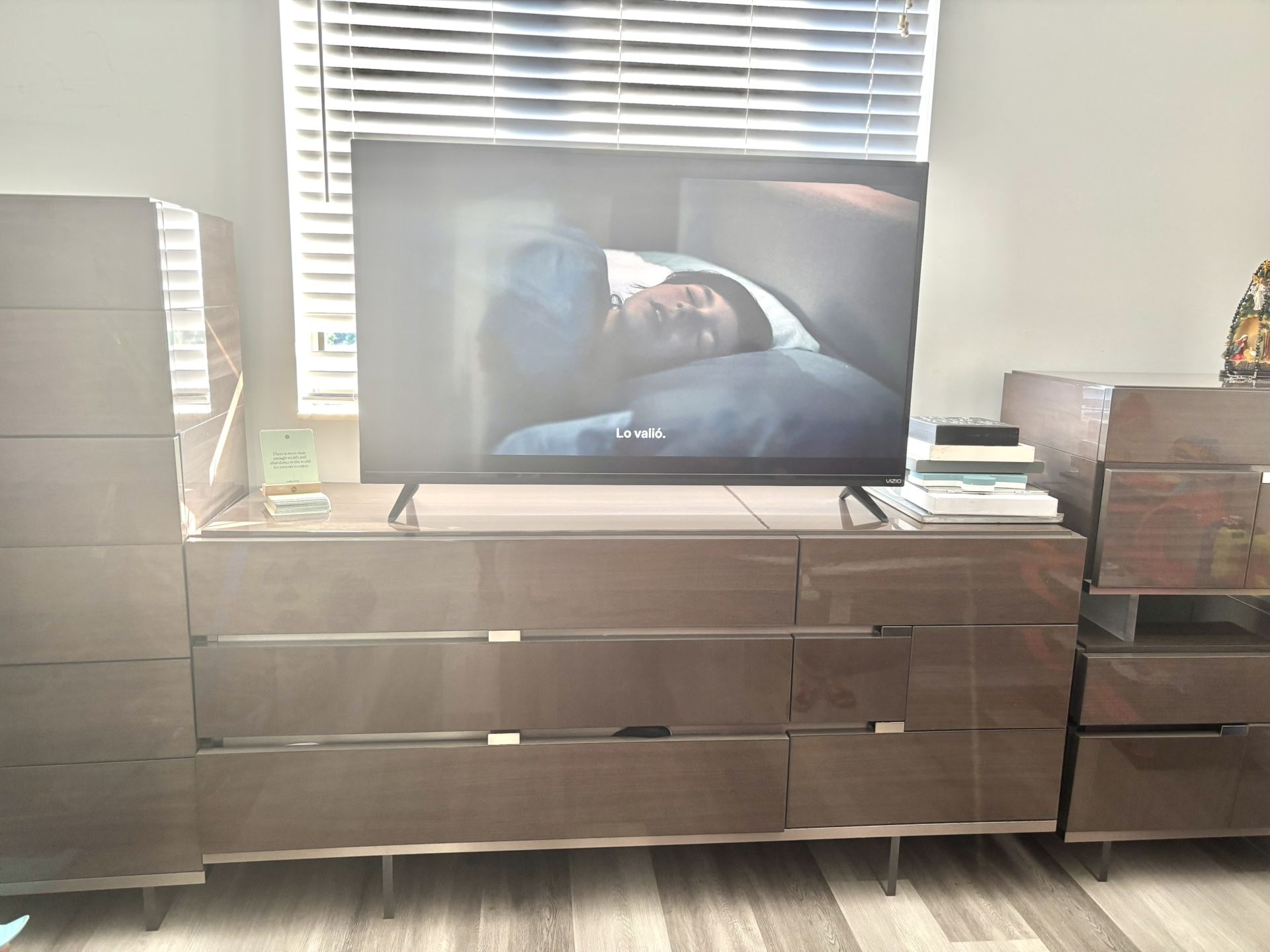 5 Drawers Dresser Italian brand