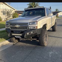 Chevy Silverado 4x4 1500 