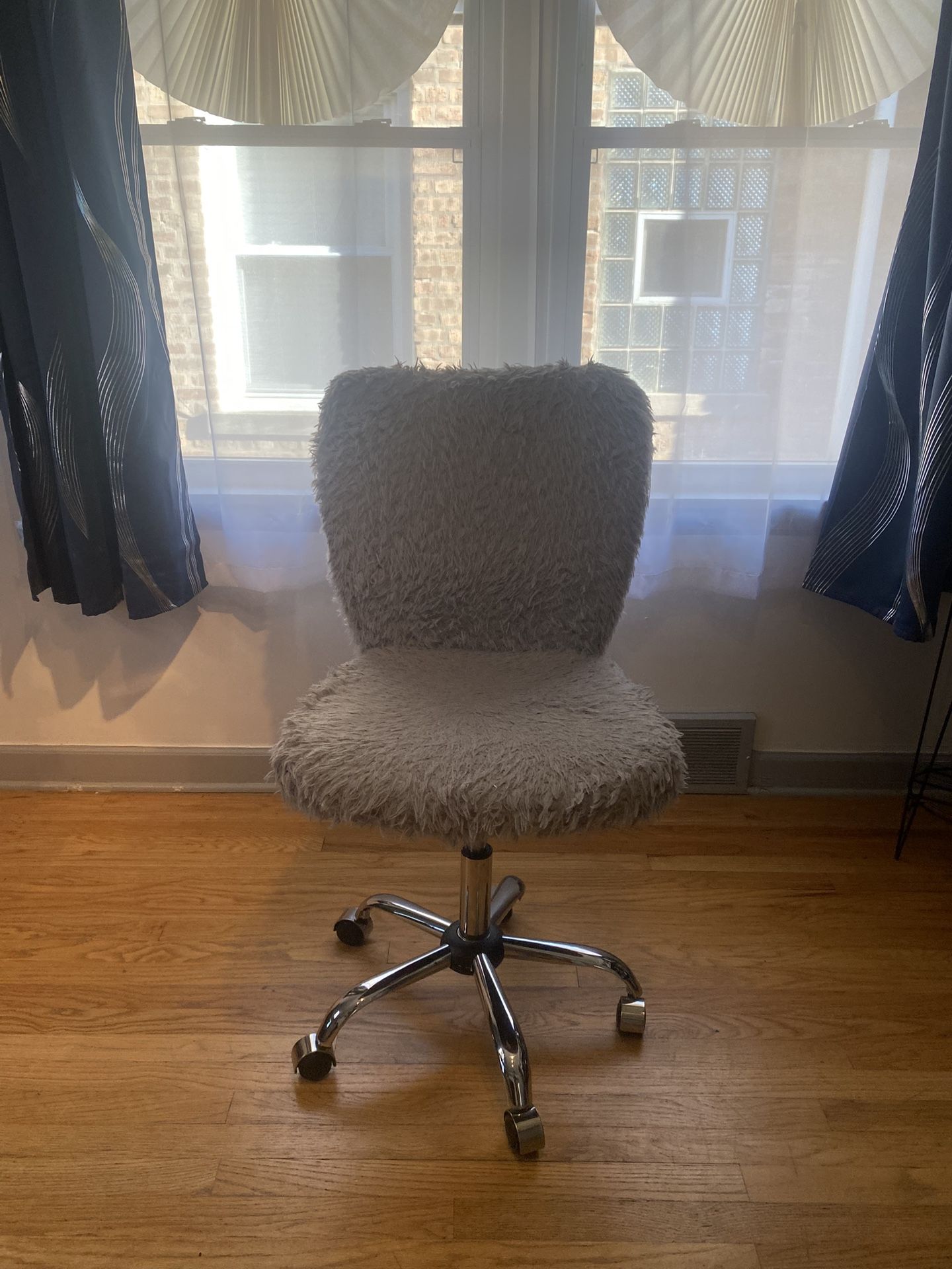 Fuzzy desk/vanity chair