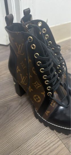 Louis Vuitton boots size 42