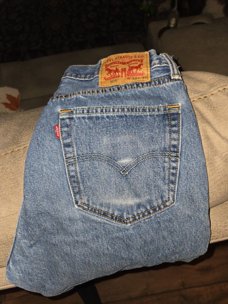 LEVIS 505'S